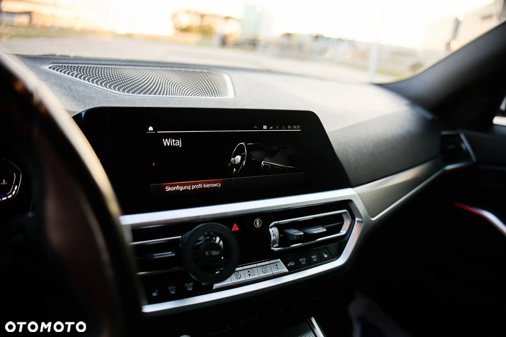 BMW Seria 3 - 26