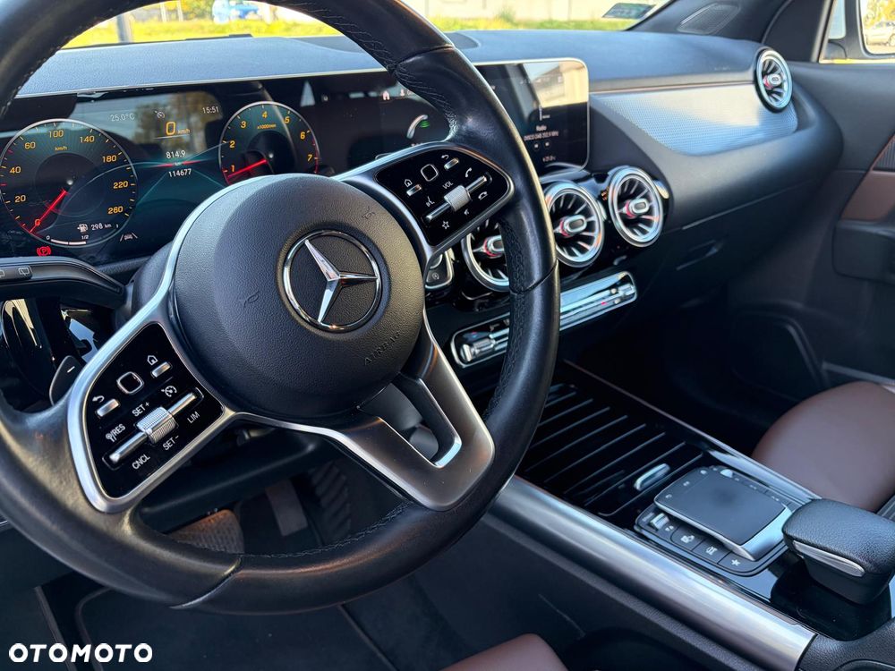 Mercedes-Benz GLA 200 4-Matic Progressive - 11