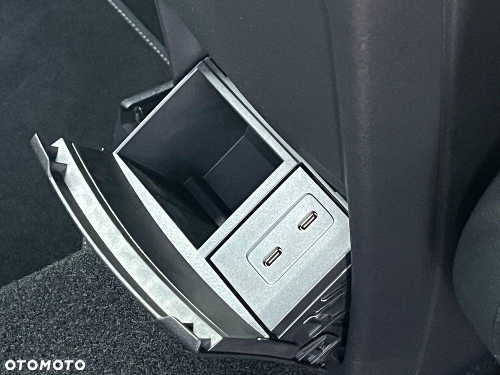 Mercedes-Benz GLA 200 Style - 36