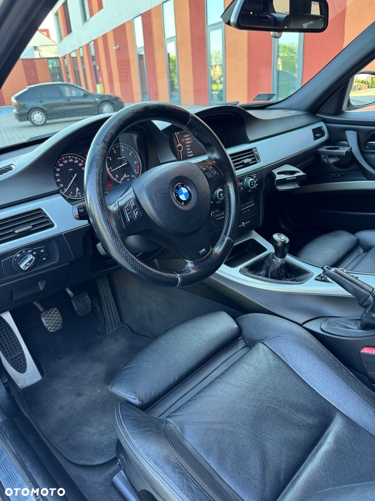 BMW Seria 3 318i Edition Sport - 14
