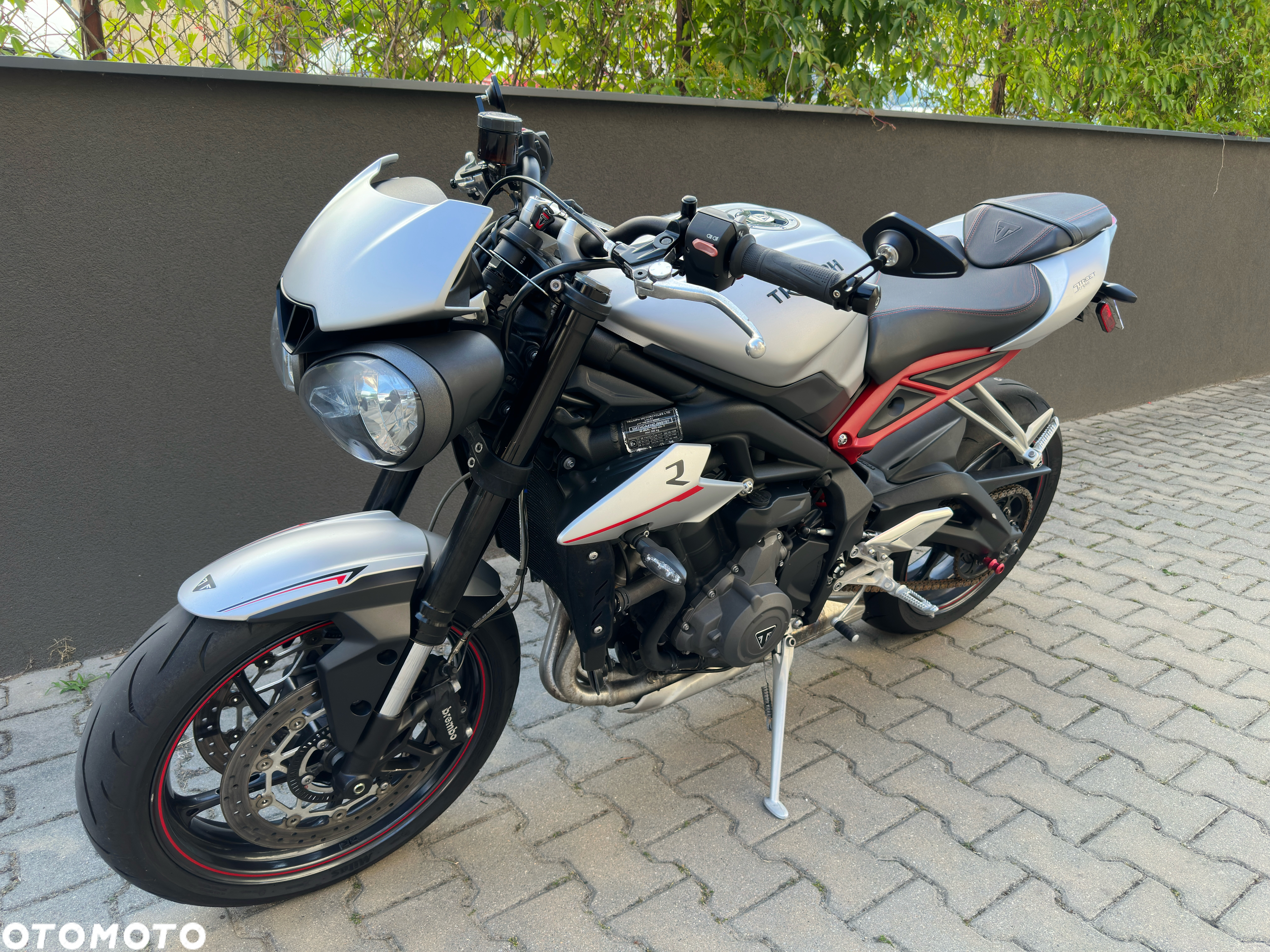 Triumph Street Triple - 6