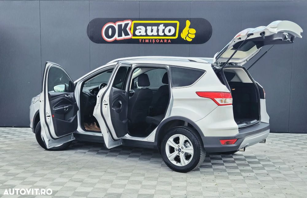 Ford Kuga - 31