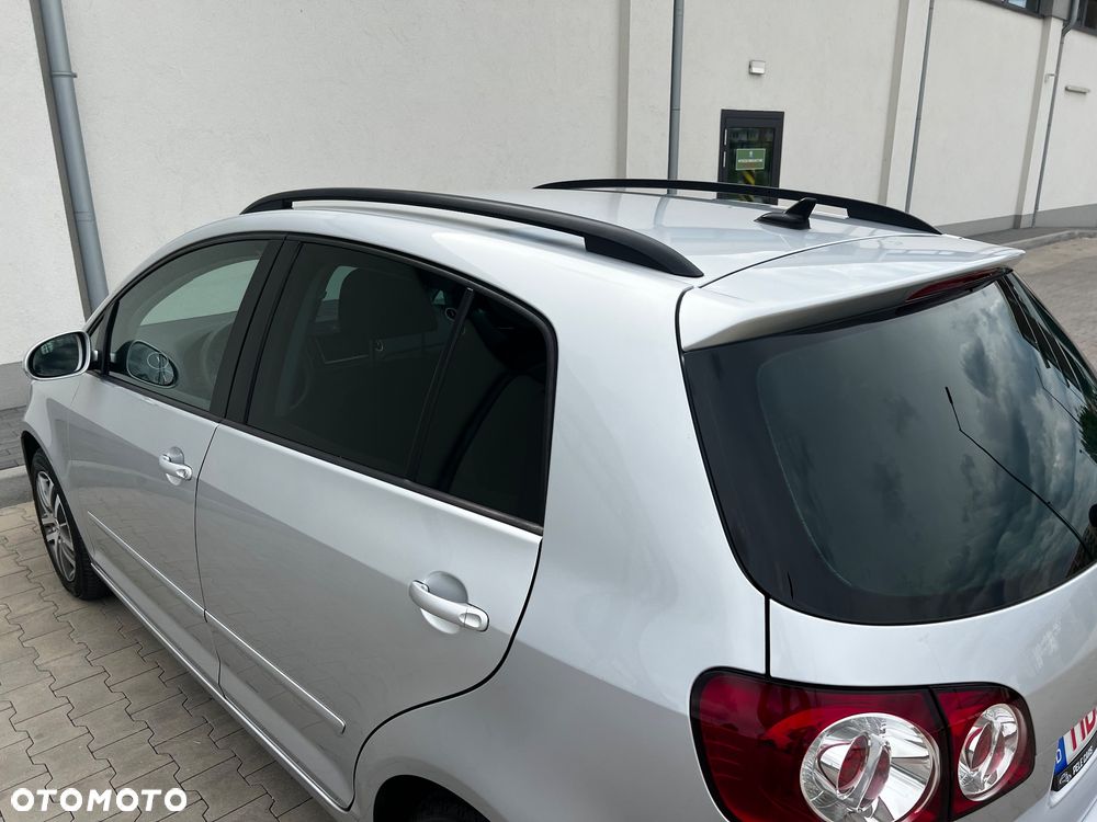 Volkswagen Golf Plus 1.6 TDI BlueMot Comfortline - 22