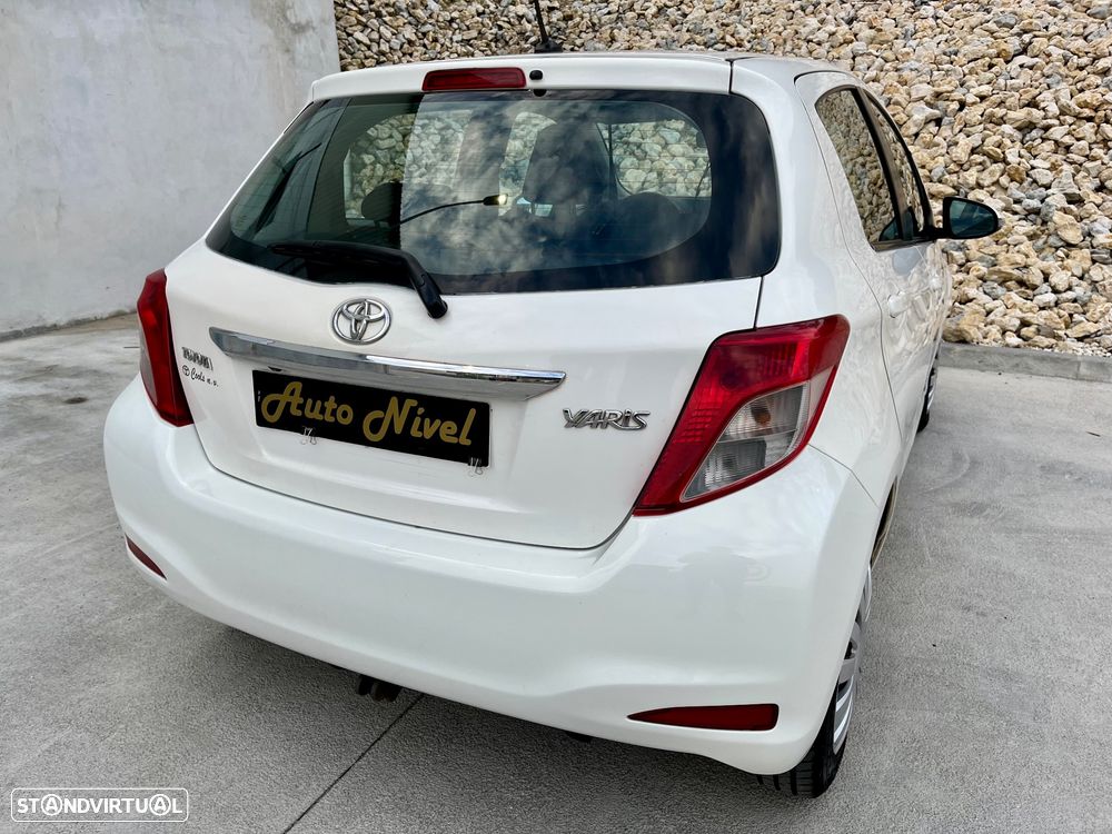 Toyota Yaris 1.4 D-4D ACtive+AC - 13