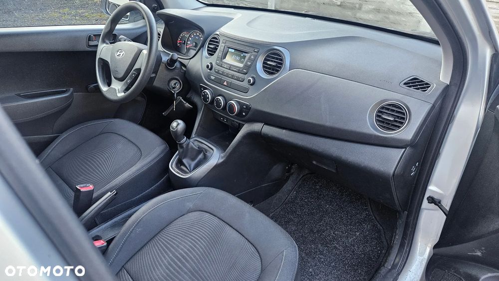 Hyundai i10 1.0 - 7