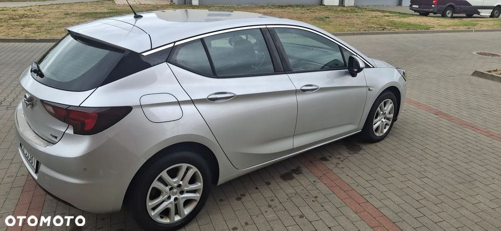 Opel Astra 1.6 CDTI Dynamic - 3