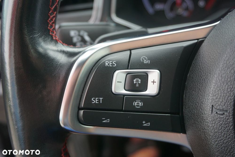 Volkswagen T-Roc 2.0 TDI SCR DSG Sport - 13