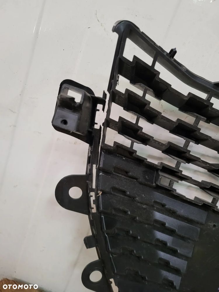 Grill atrapa zderzaka Peugeot 208 II - 11