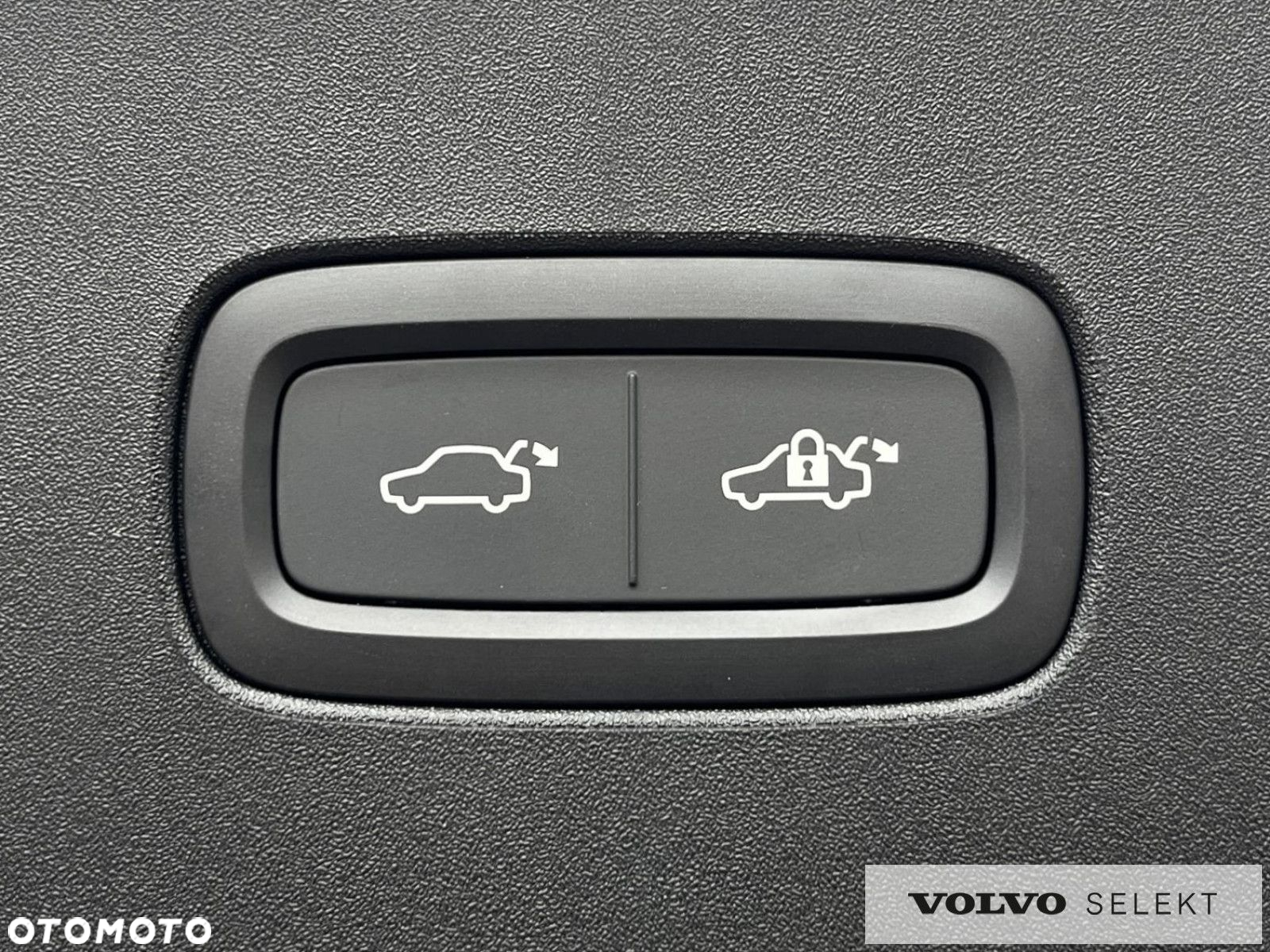 Volvo EX90 - 40