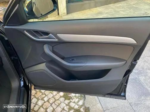 Audi Q3 2.0 TDI S tronic design - 39