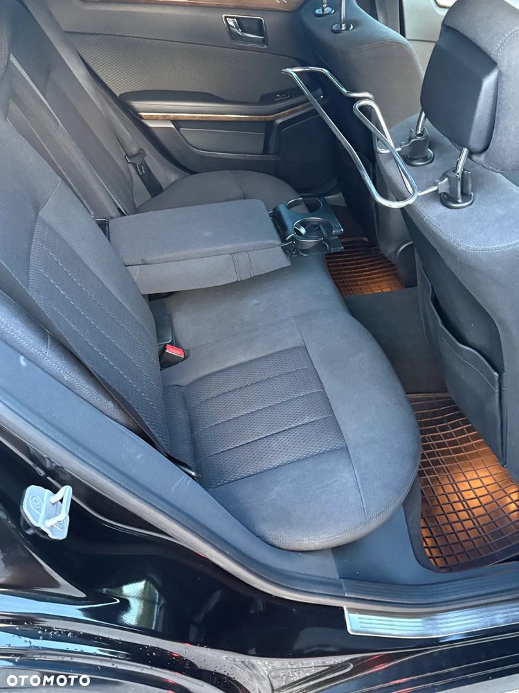 Mercedes-Benz Klasa E 250 CDI DPF BlueEFFICIENCY Automatik Elegance - 14