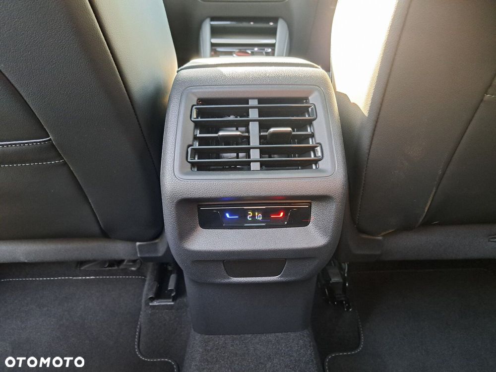 Volkswagen Tiguan 1.5 eTSI R-Line Plus DSG - 36