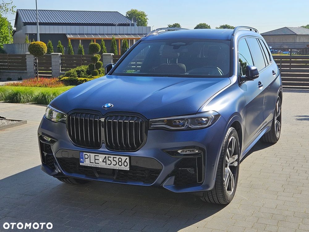 BMW X7 M50i - 2