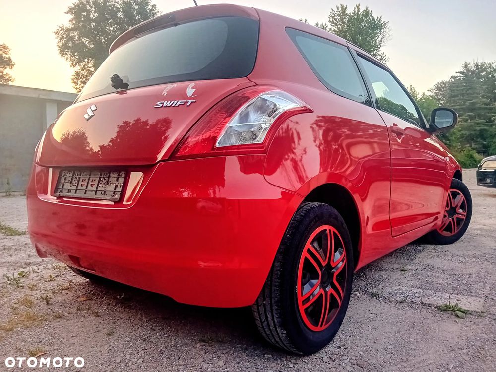 Suzuki Swift - 3