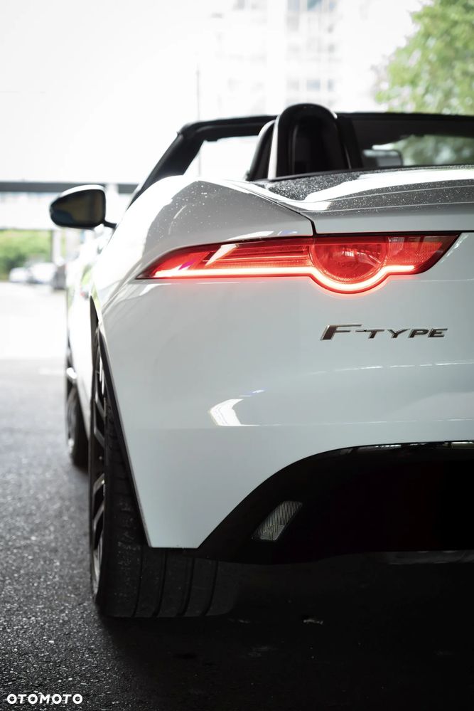 Jaguar F-Type S - 13