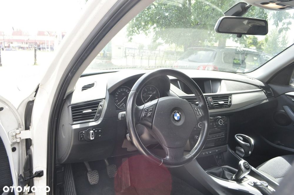 BMW X1 sDrive18d Sport Line - 6