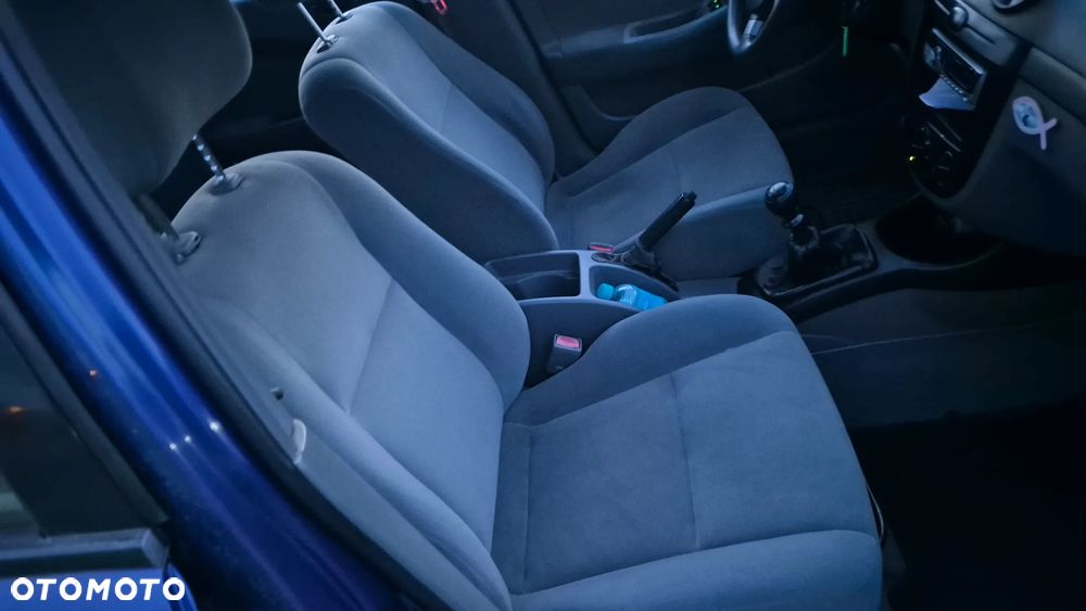 Chevrolet Lacetti 1.4 SE - 9