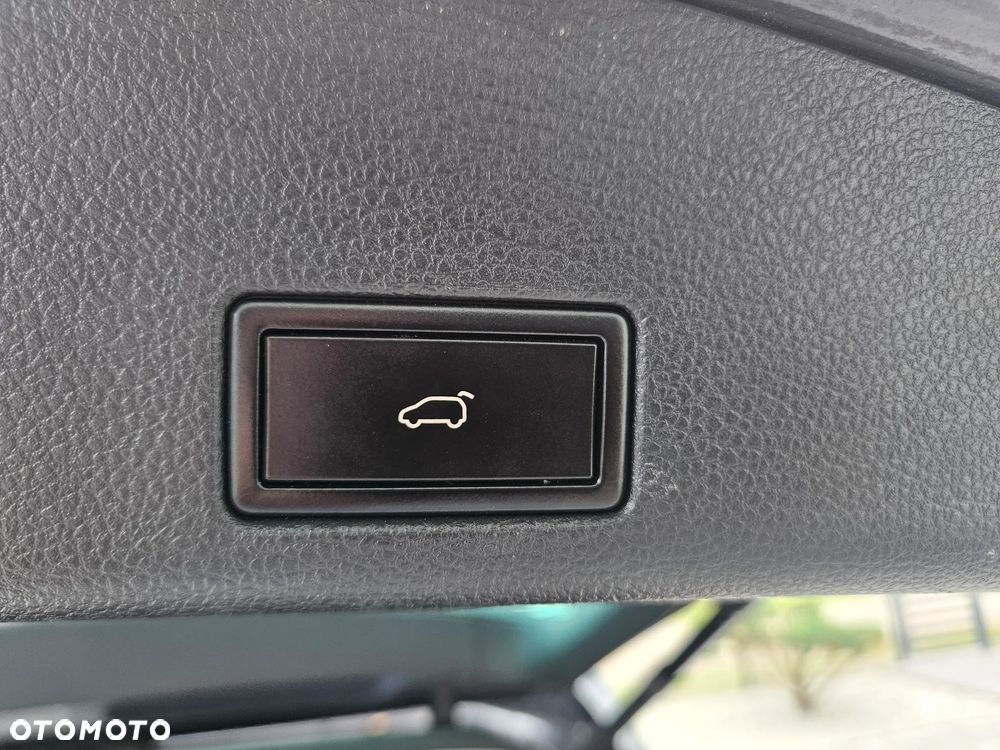 Volkswagen Sharan 2.0 TDI Highline DSG - 20