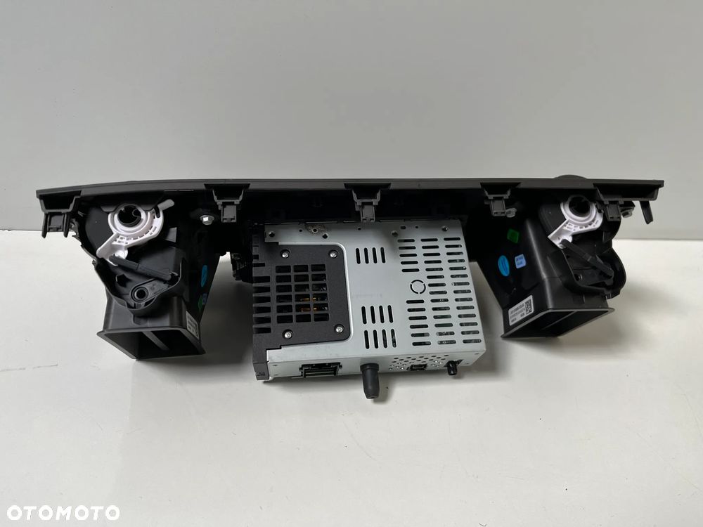 Panel Radio do Ford Transit Custom 2018 rok - 2