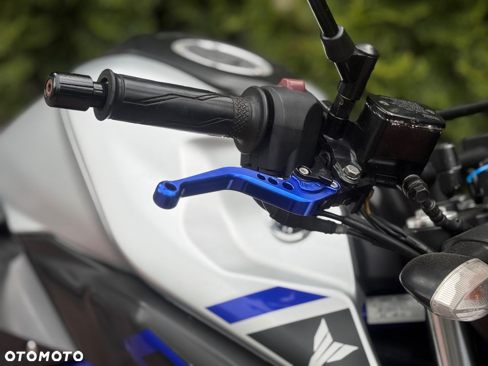 Yamaha MT - 24