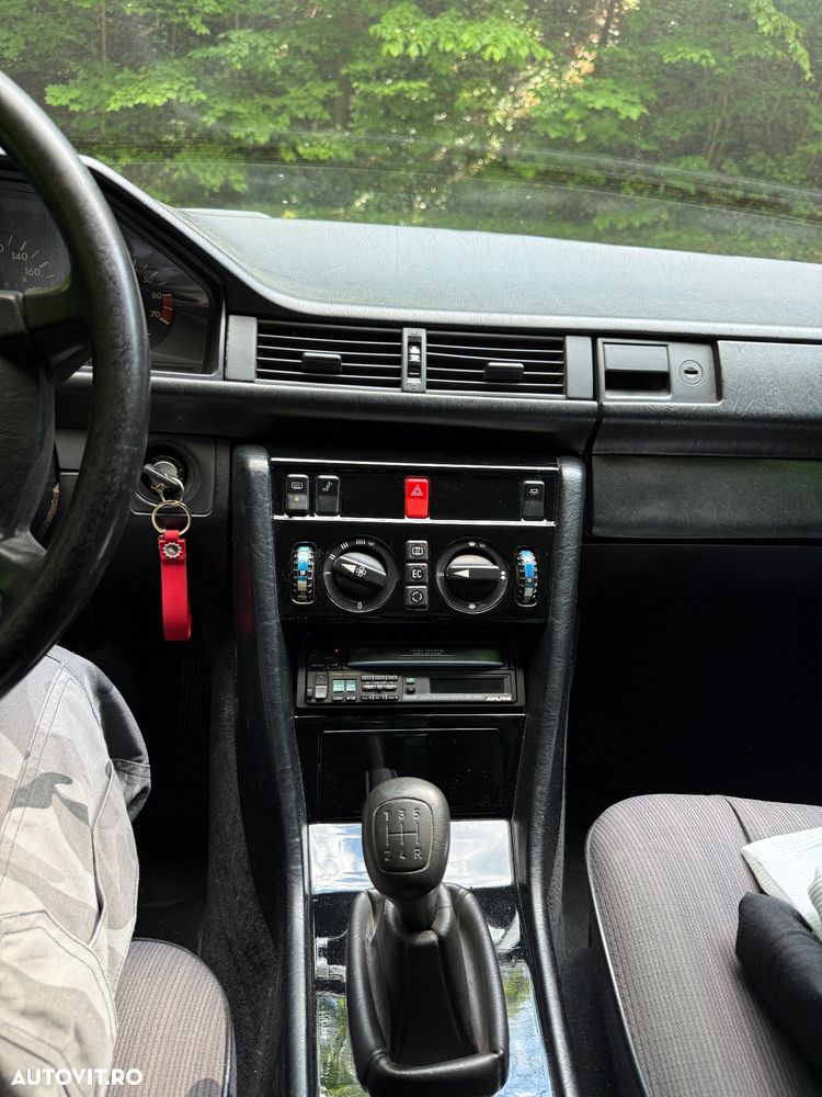 Mercedes-Benz W124 - 6