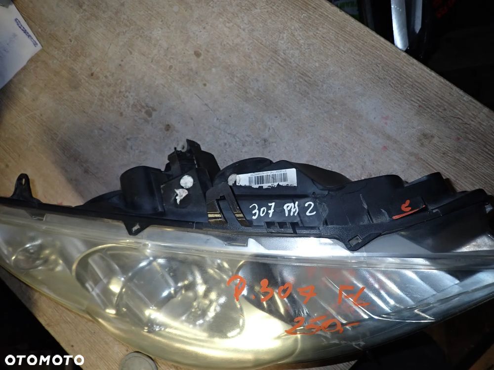 PEUGEOT 307 LIFT LAMPA PRAWY PRZÓD - 3