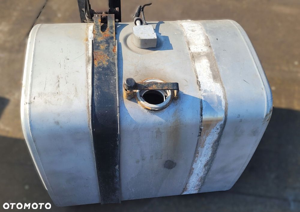 ZBIORNIK PALIWA VOLVO FH / RENAULT GAMA T 21516445 330L - 1