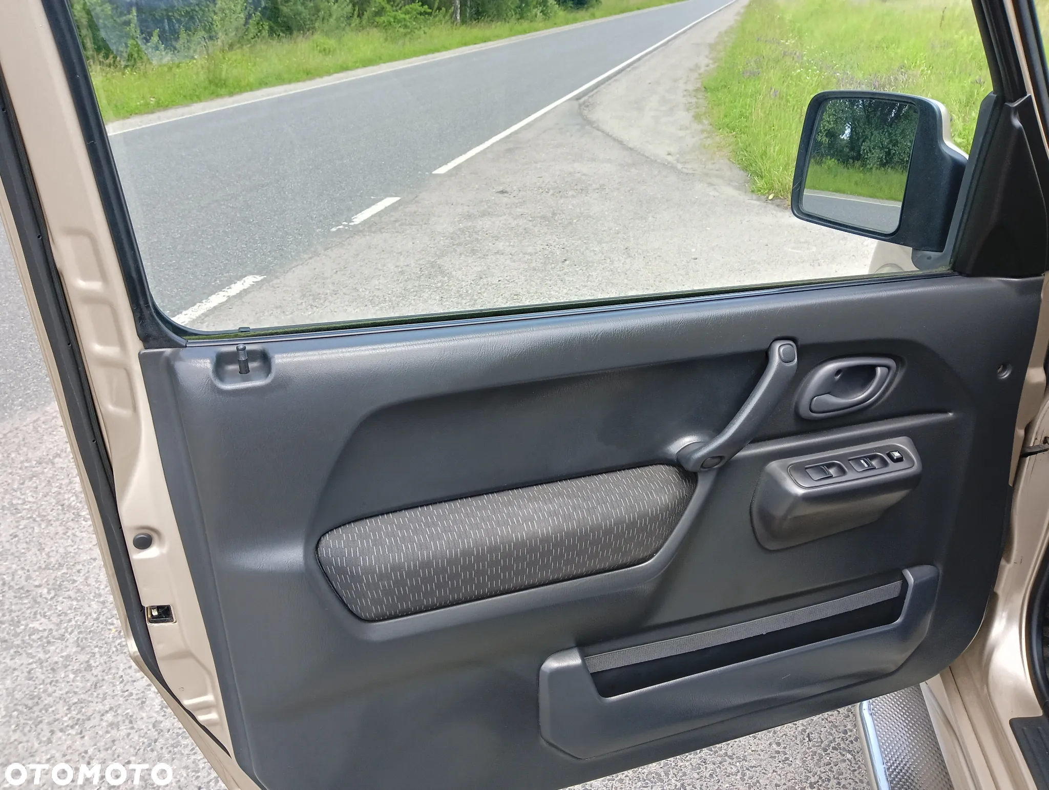 Suzuki Jimny - 10