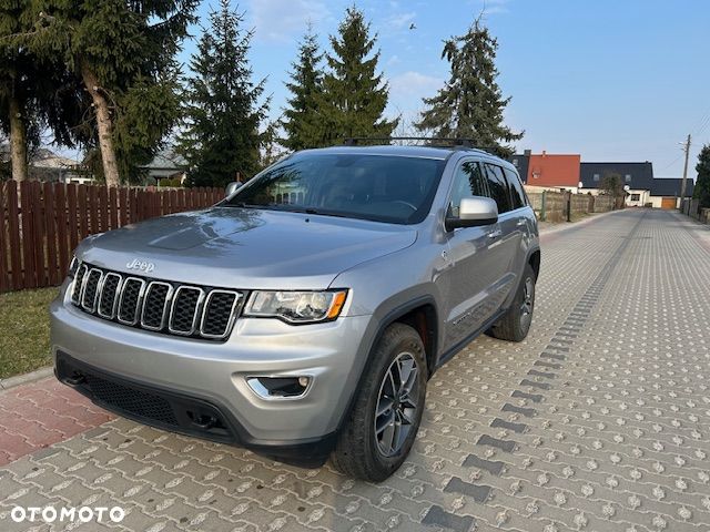 Jeep Grand Cherokee - 1