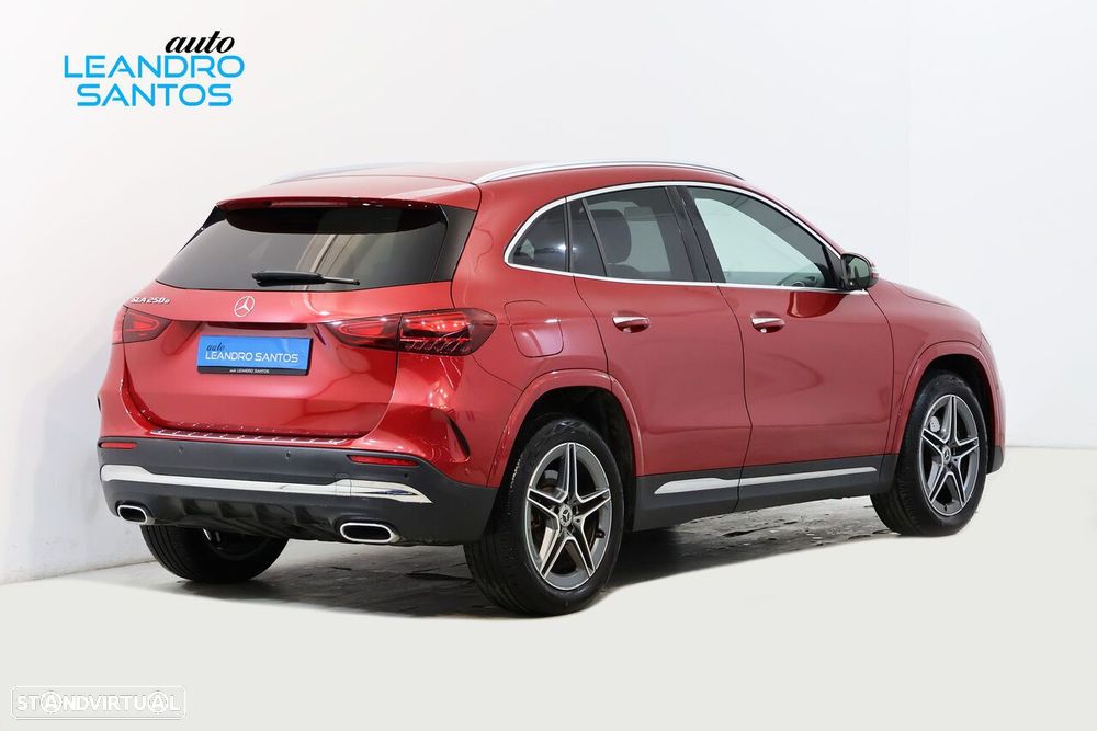 Mercedes-Benz GLA 250 e AMG Line - 3