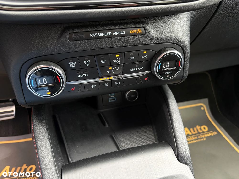 Ford Kuga 2.5P PHEV FWD ST-Line - 31