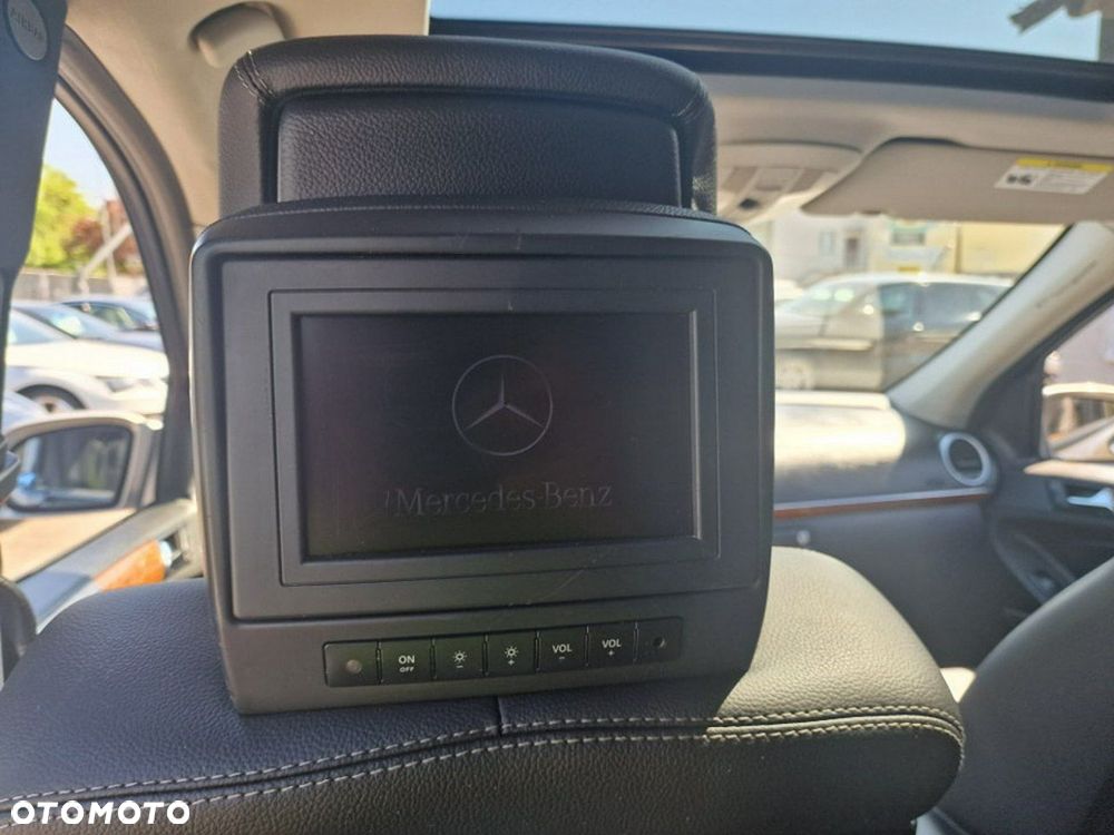 Mercedes-Benz GL - 21