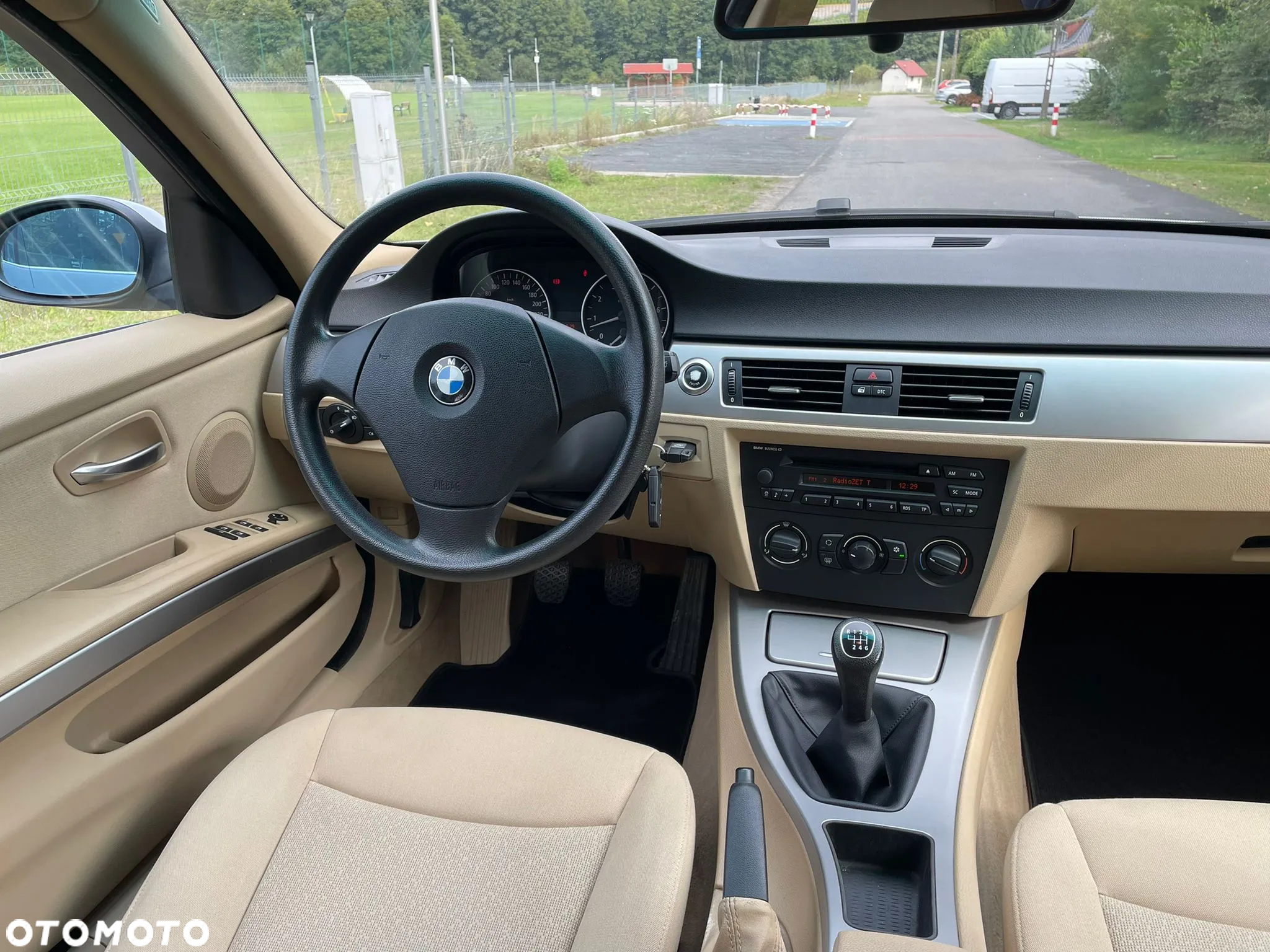 BMW Seria 3 325i Touring - 12