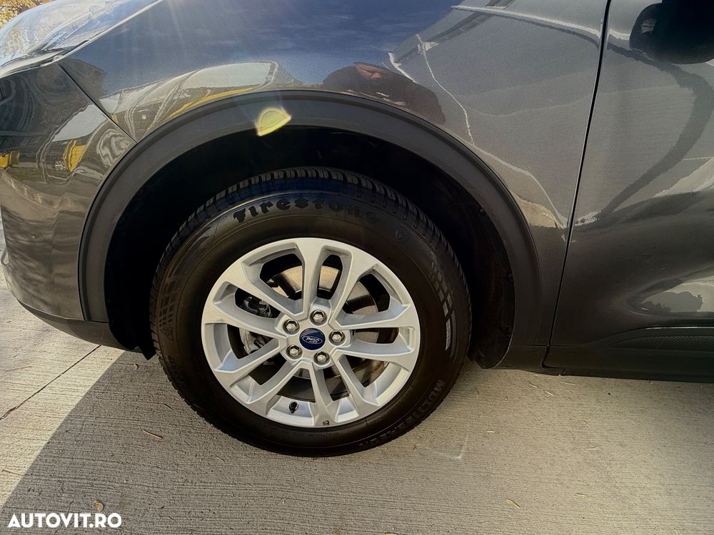 Ford Kuga 2.0 TDCi 2x4 Aut. Cool & Connect - 10