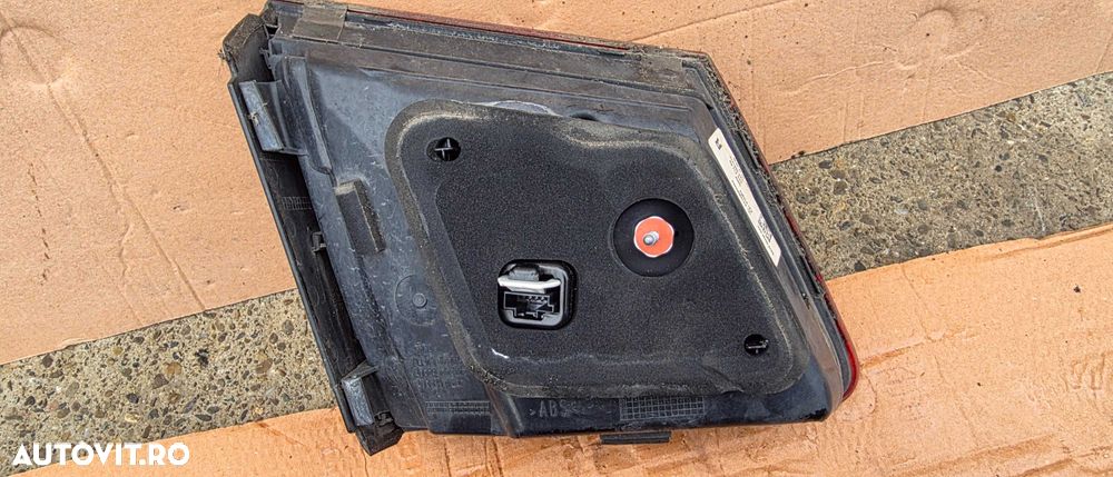 Stop dreapta capota portbagaj Mercedes E-Class W212 Facelift 2013 + - 2
