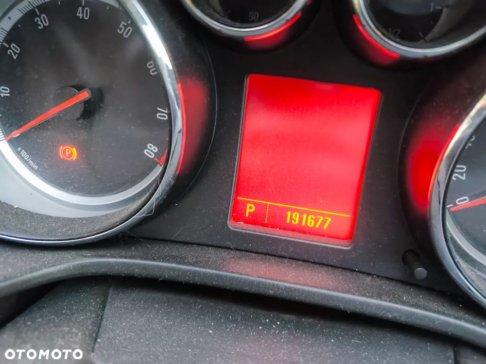 Opel Insignia 2.0 T Cosmo 4x4 - 7