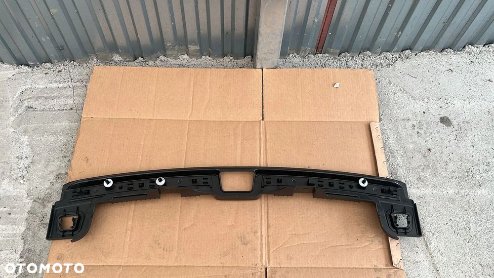 NAKŁADKA OSŁONA PASA TYLNEGO VOLVO XC60 II - 2