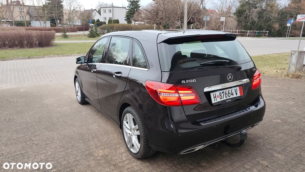 Mercedes-Benz Klasa B 200 d 7G-DCT UrbanStyle Edition - 20