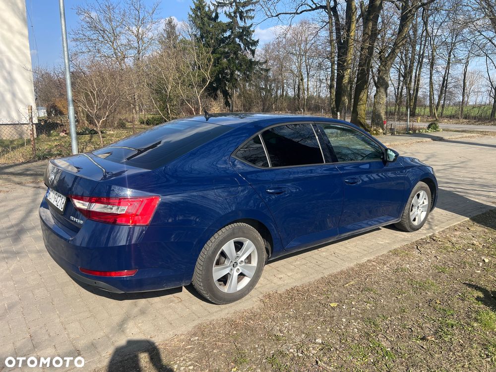 Skoda Superb 2.0 TDI Active - 4