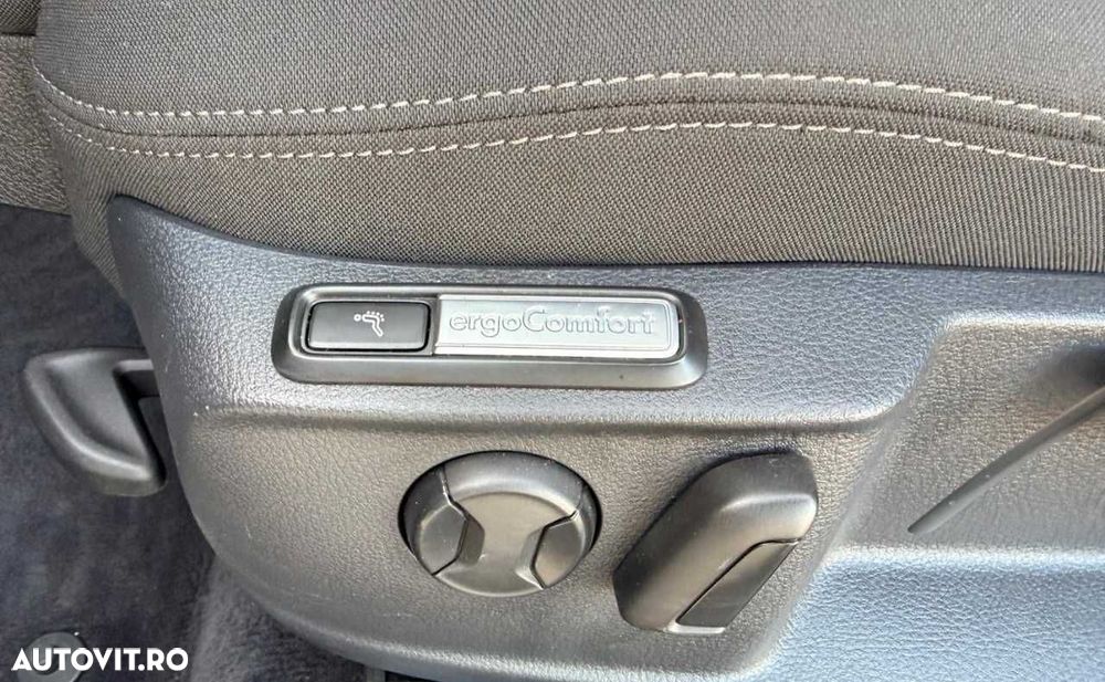 Volkswagen Passat - 15