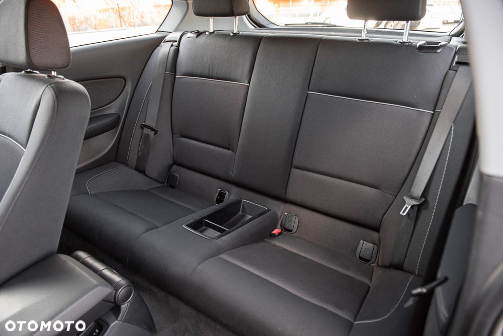 BMW Seria 1 - 21