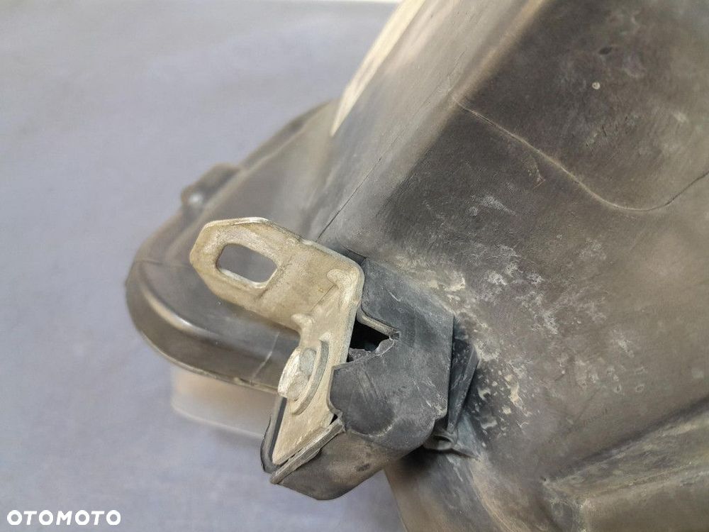 BMW 1 E87 LIFT REFLEKTOR LAMPA PRZÓD PRAWY 7193388 - 12
