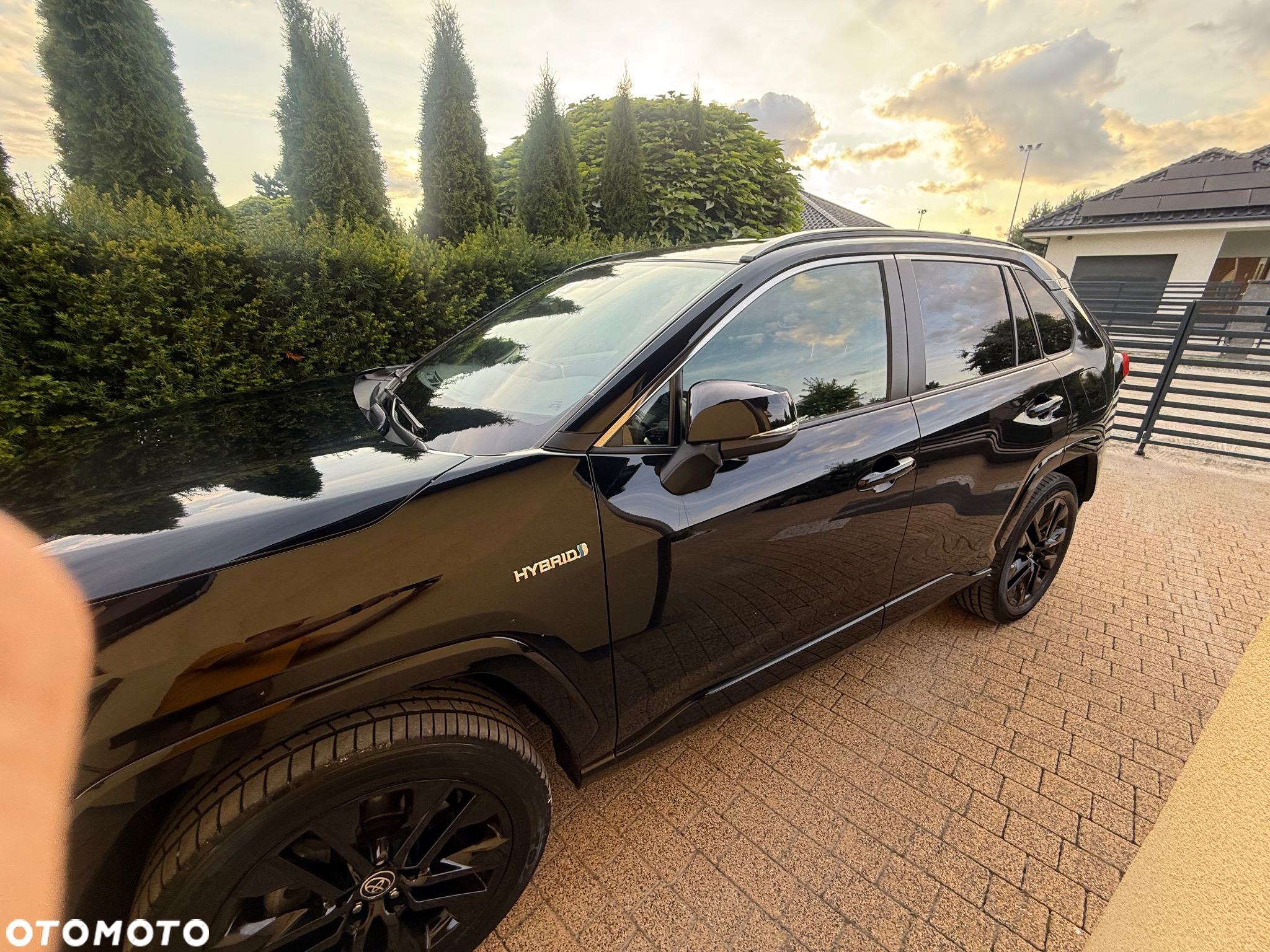 Toyota RAV4 2.5 Hybrid Black Edition by JBL 4x4 - 23