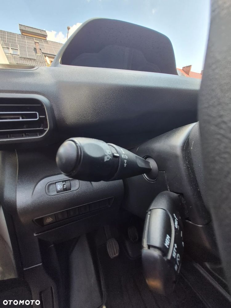 Peugeot Partner  1,5 Diesel 130 KM, Full Bogata Wersja, Faktura 23% - 21