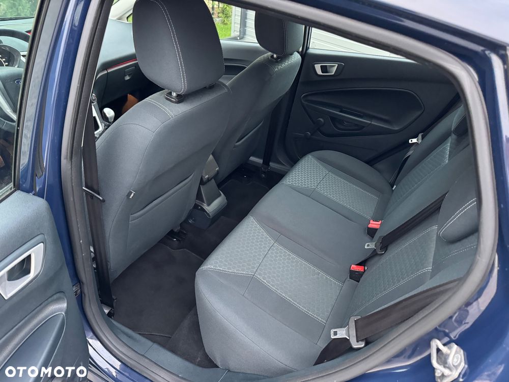 Ford Fiesta 1.4 Titanium - 21