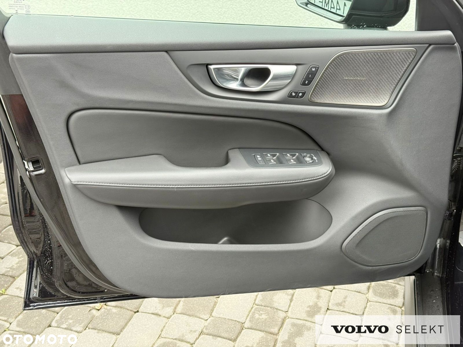 Volvo V60 Cross Country - 14