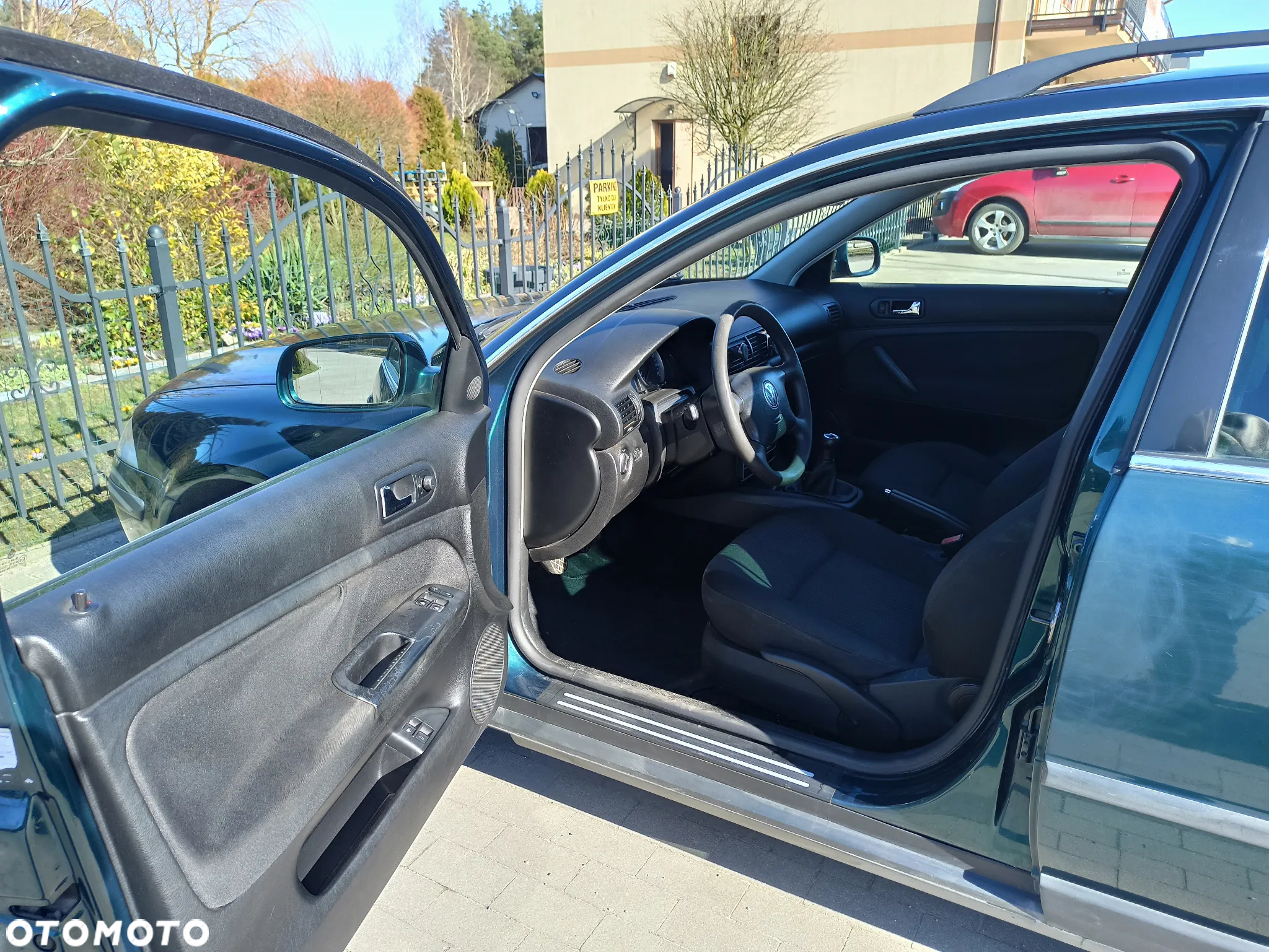 Volkswagen Passat 1.6 Trendline - 8