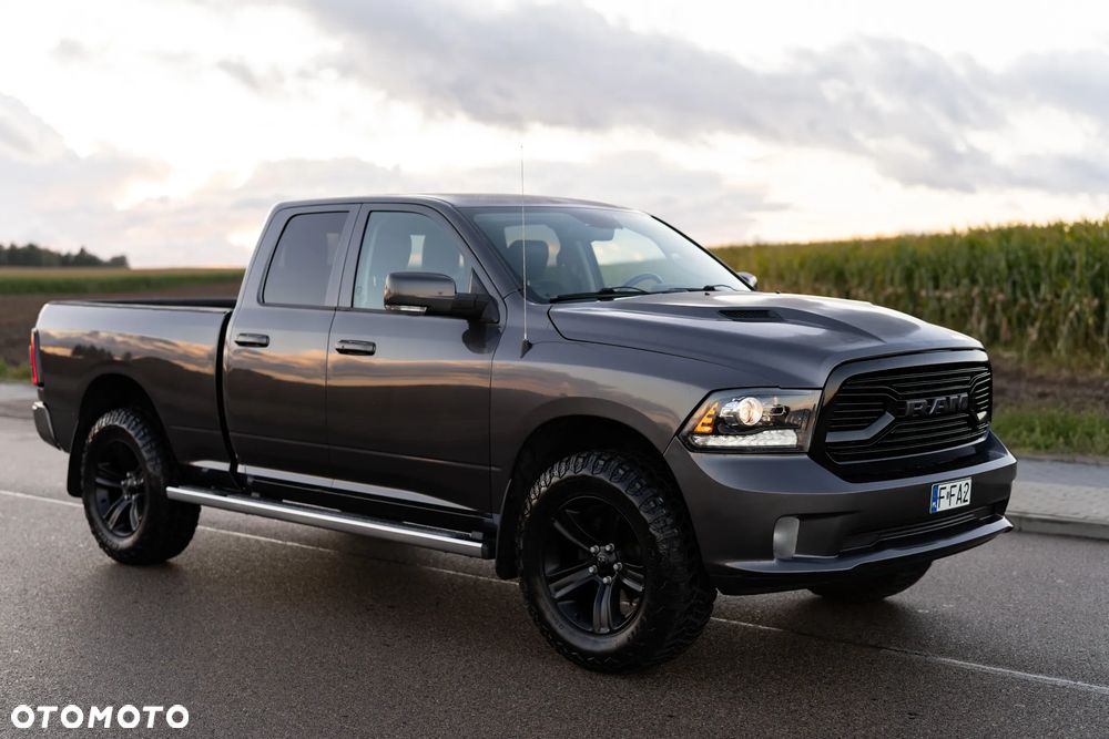Dodge RAM 5.7 4x4 - 12