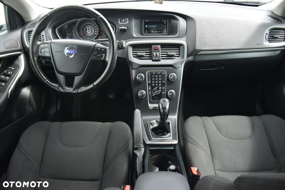 Volvo V40 D2 - 20