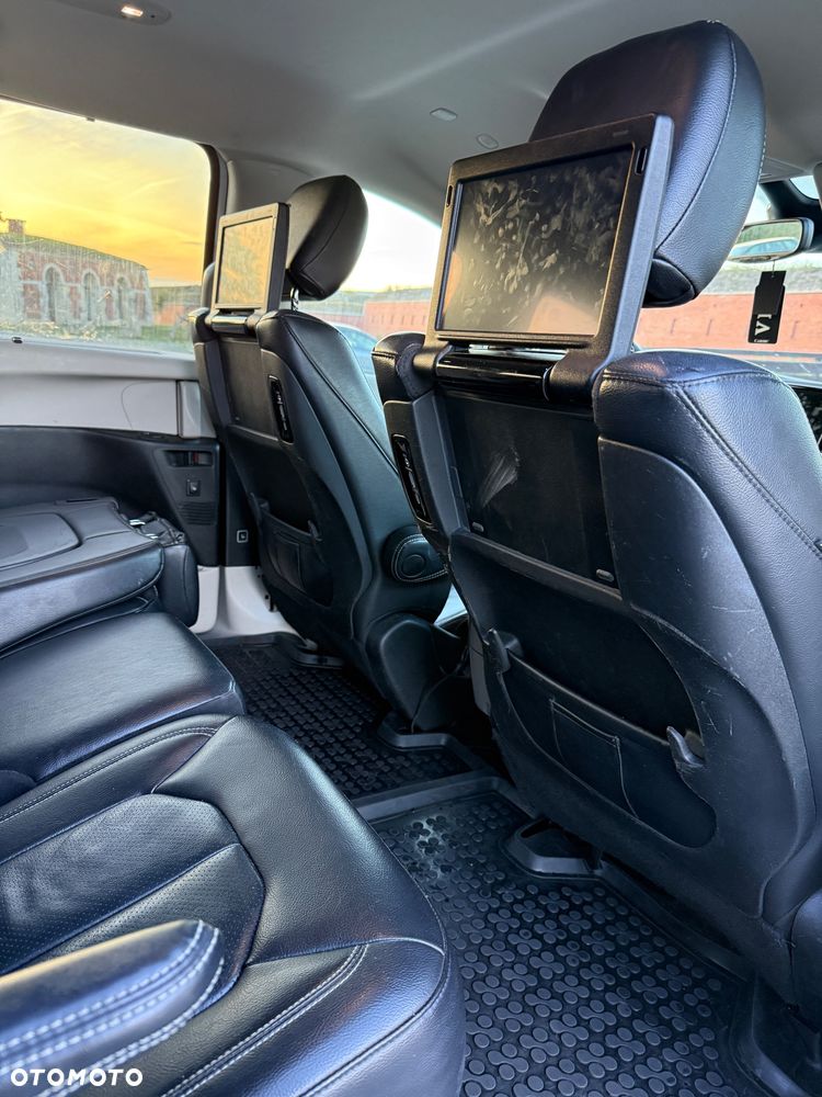 Chrysler Pacifica - 3